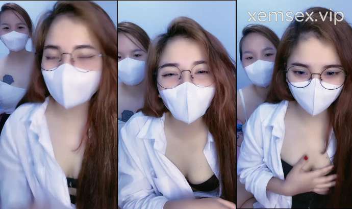 Ảnh thumbnail của Hai em teen mới lớn livestream show hàng cực phê Part 1