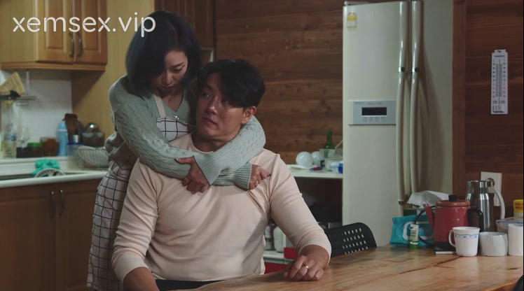 Mùa nứng lol của chị dâm