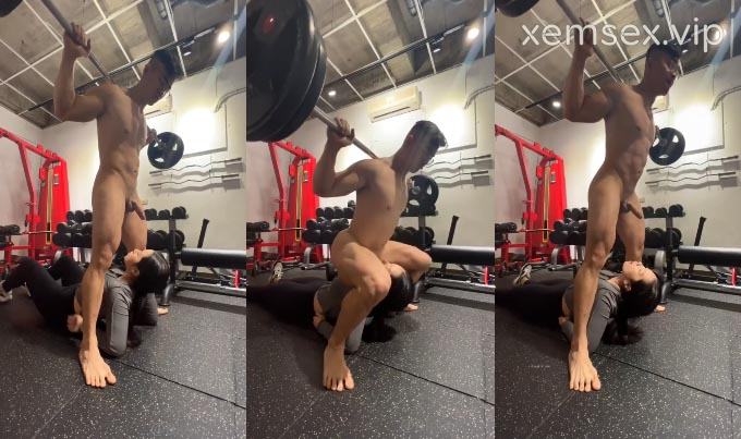 Vú tập gym vừa cho em bú cu